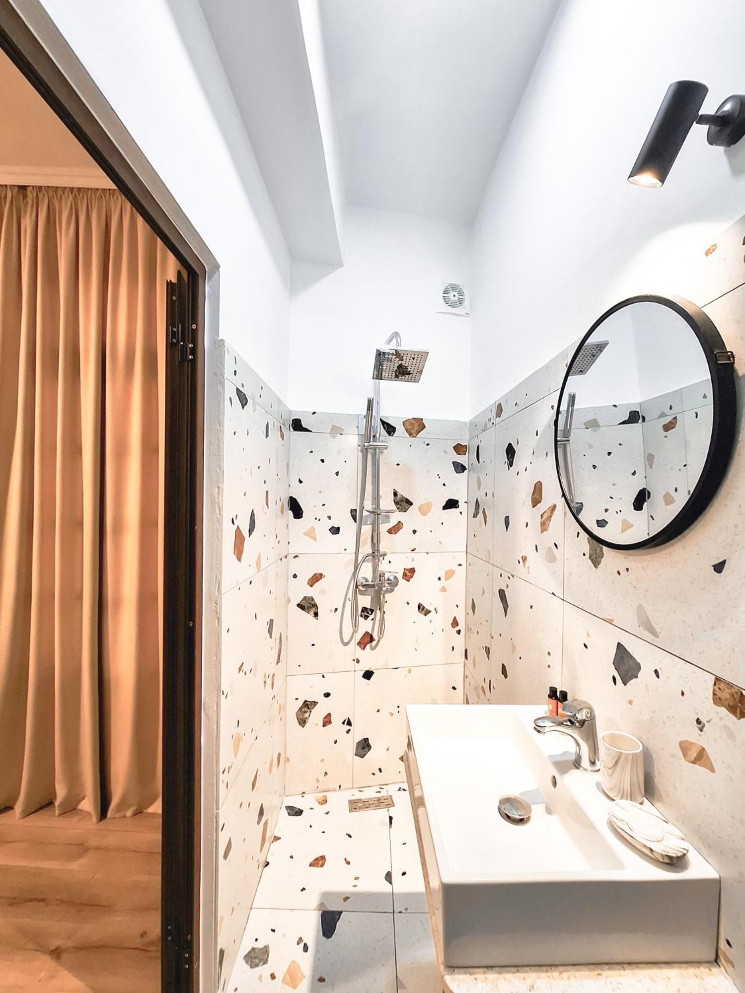 Villa Mishel Suites Берат Экстерьер фото