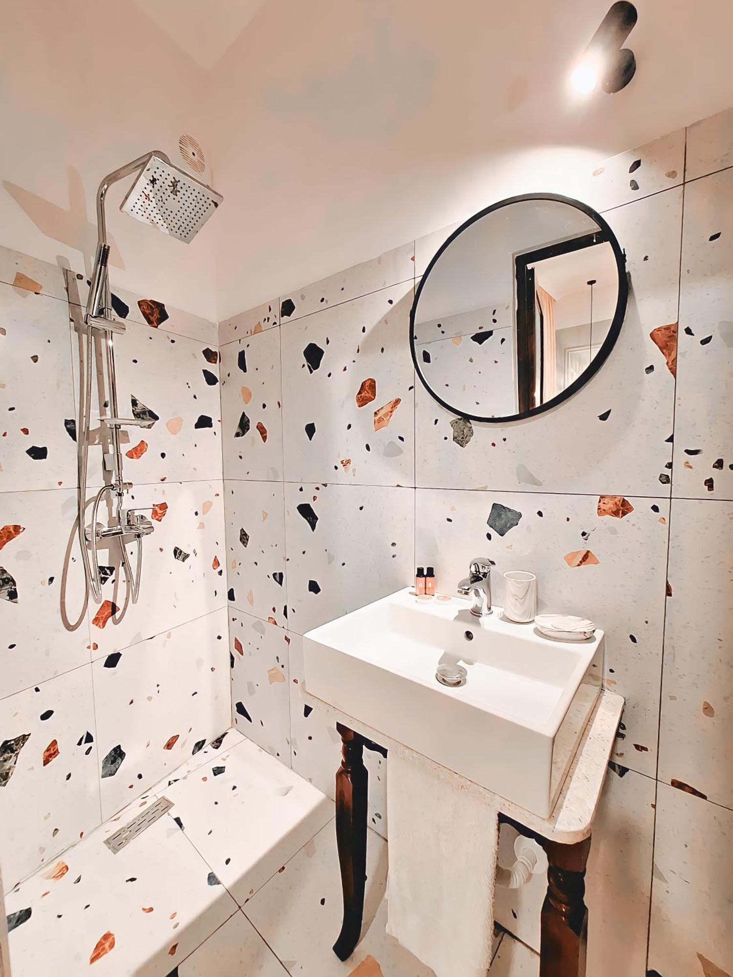 Villa Mishel Suites Берат Экстерьер фото