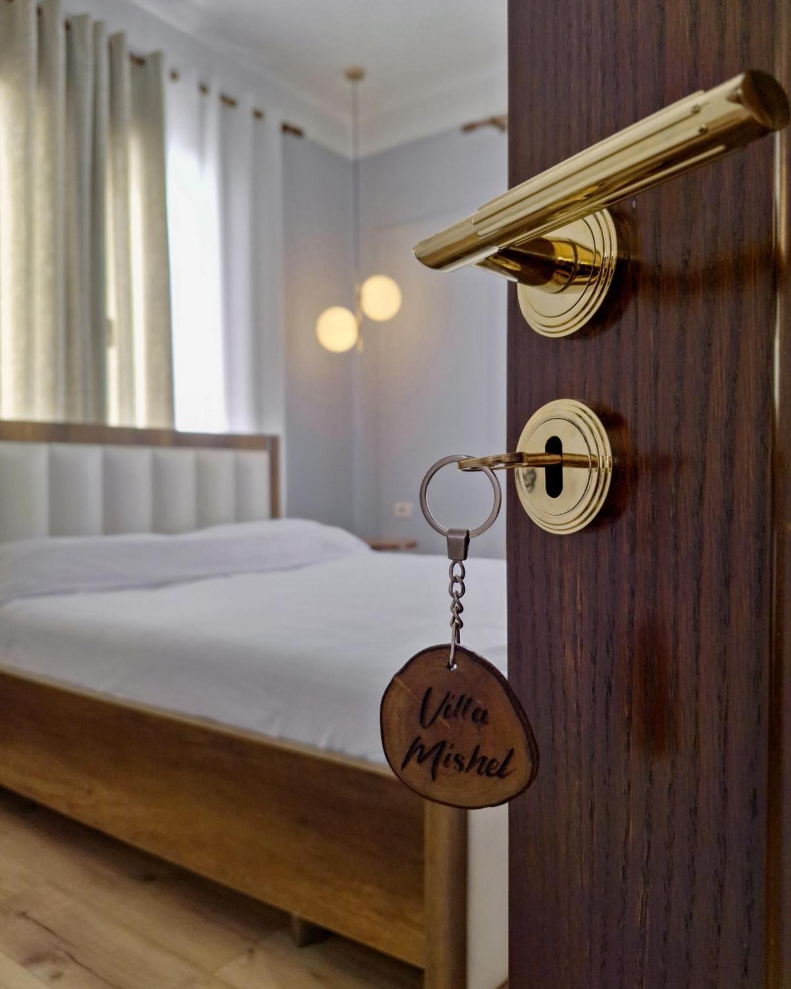 Villa Mishel Suites Берат Экстерьер фото