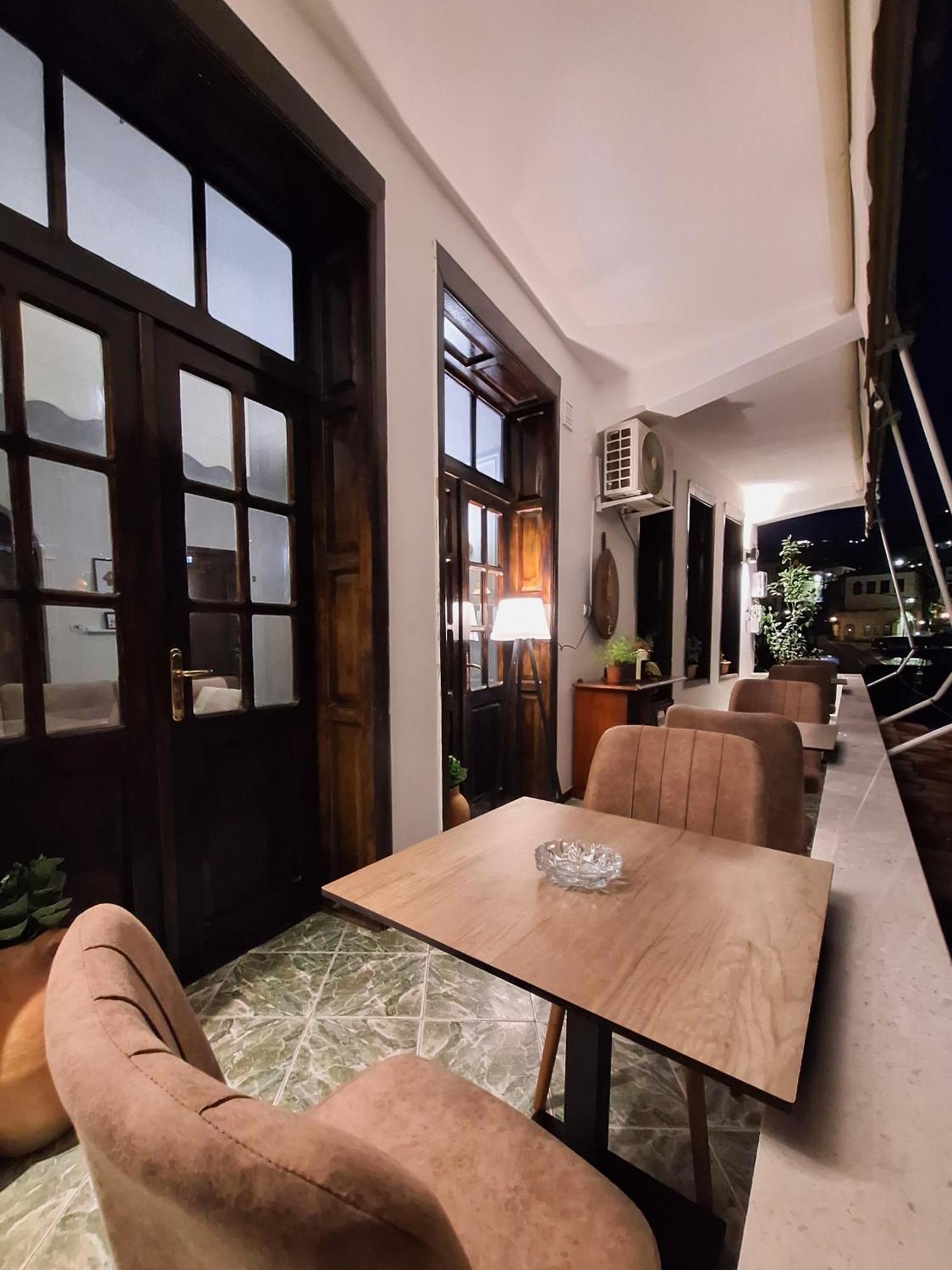 Villa Mishel Suites Берат Экстерьер фото