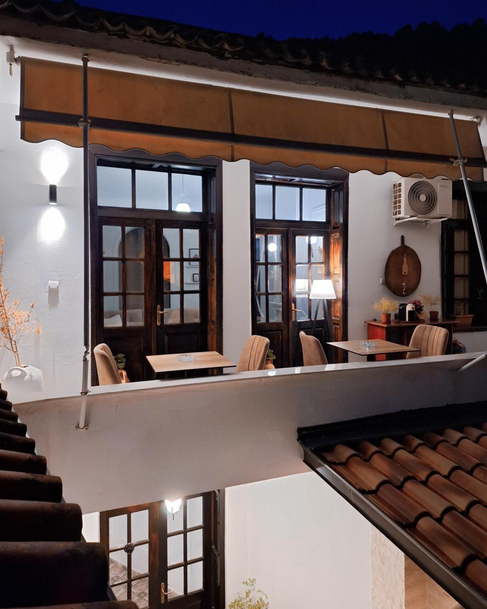 Villa Mishel Suites Берат Экстерьер фото